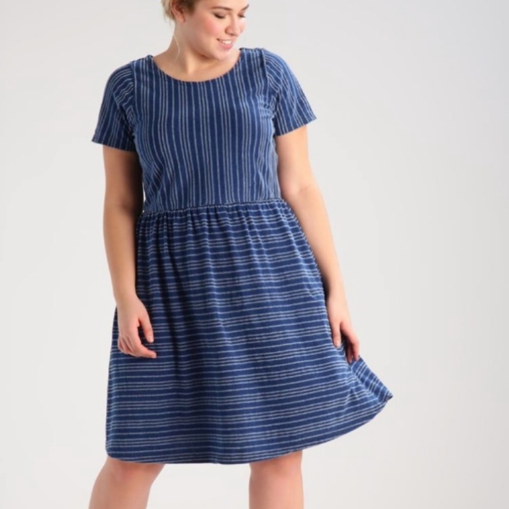 Junarose jersey blue striped short sleeve dress, 1X